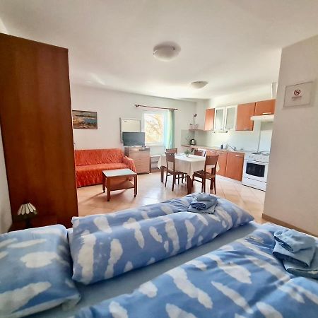 Apartments Spert Umag Bagian luar foto